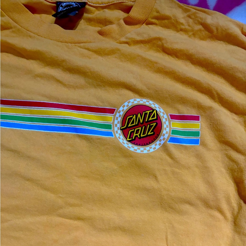 Santa cruz tee